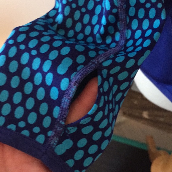 Nike hooded sweatshirt - Picture 4 of 8